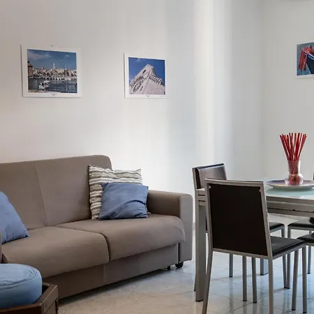 Esperia Attico Apartment *