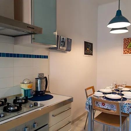Esperia Attico Apartment *